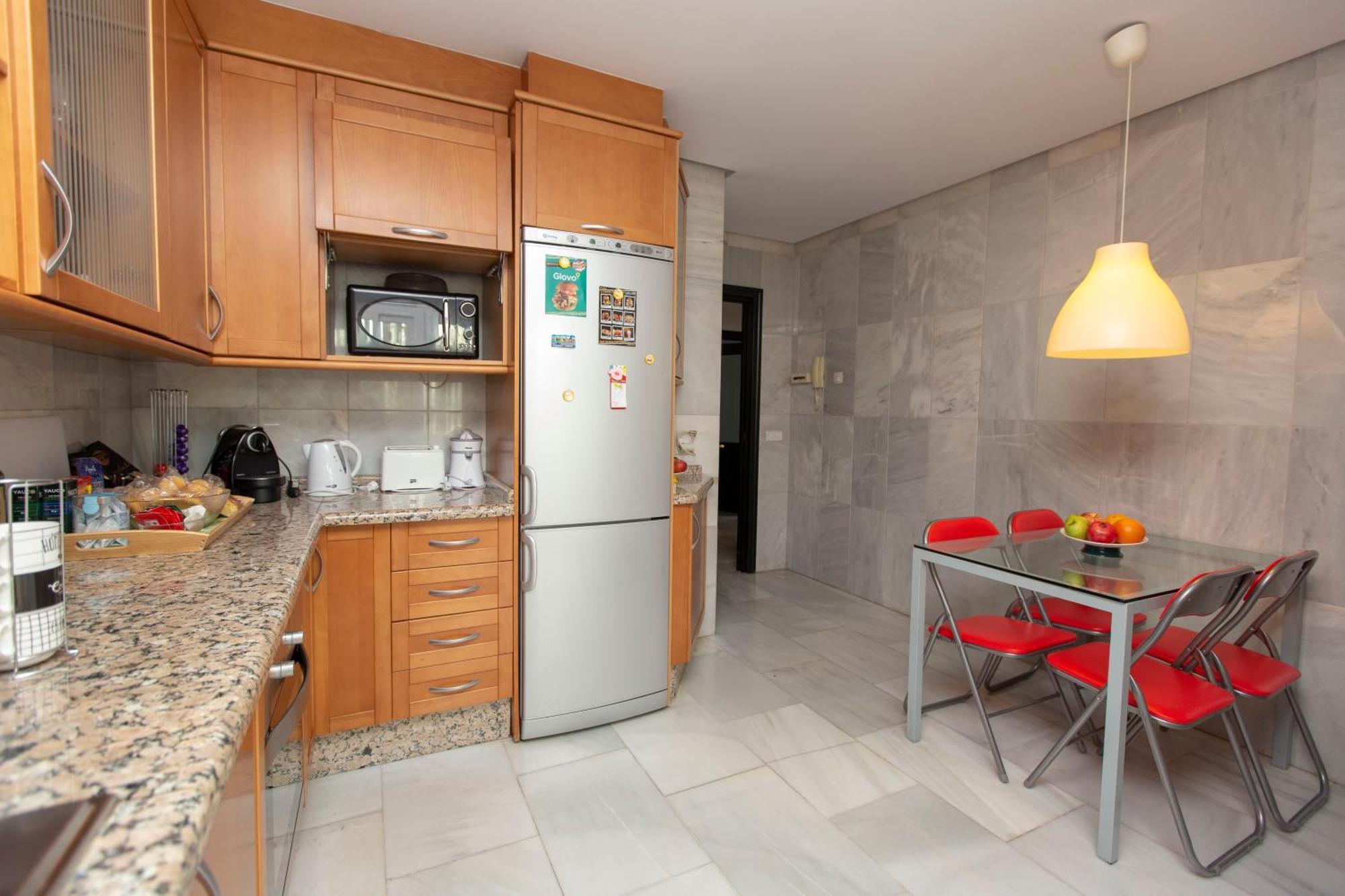 Villa Venecia, Apartamento de Lujo en 1º línea de playa + parking Málaga Exterior foto