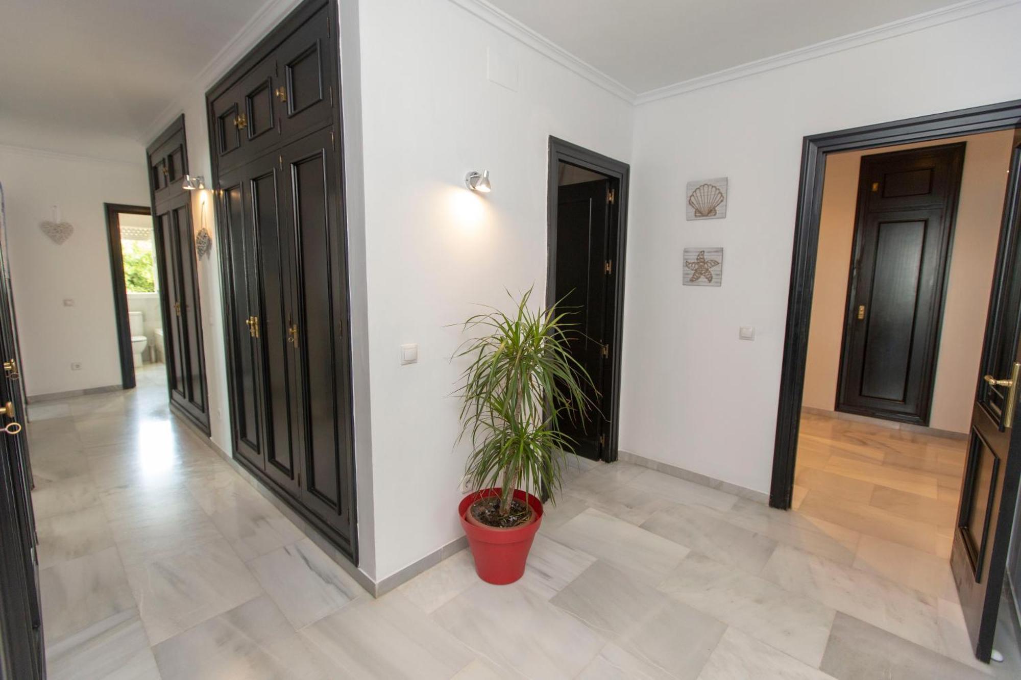 Villa Venecia, Apartamento de Lujo en 1º línea de playa + parking Málaga Exterior foto
